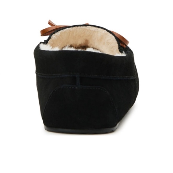 Women's Comfy House Slippers with Faux Fur Lining/ Cozy Slip on House Slippers - Picture 5 of 6